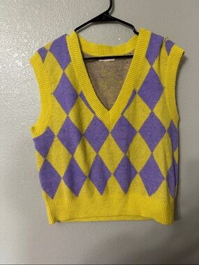 Ces Femme Yellow and Purple Argyle V-Neck Sweater Vest